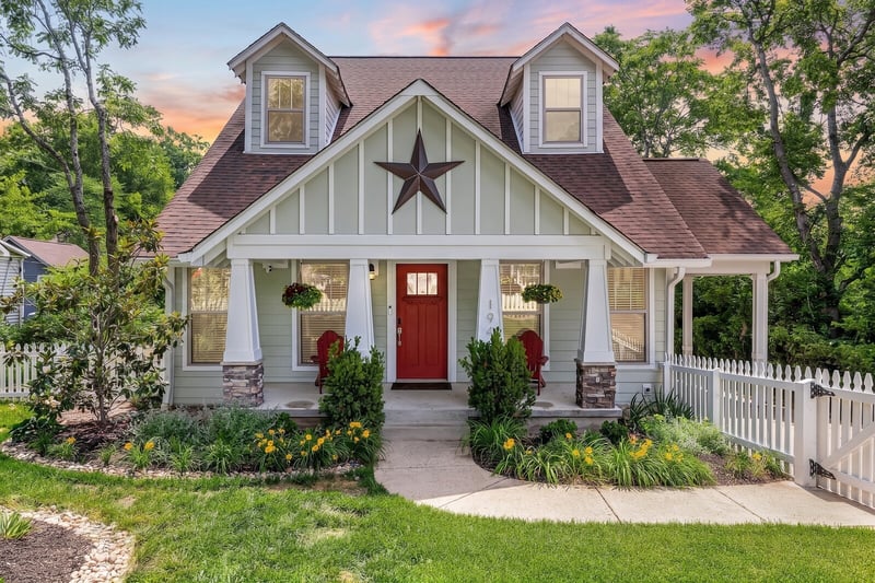 194 37th Ave, Nashville, TN 37209