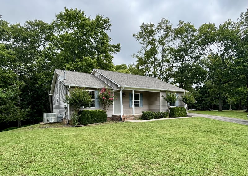 1028 Mikey Ct, Culleoka, TN 38451
