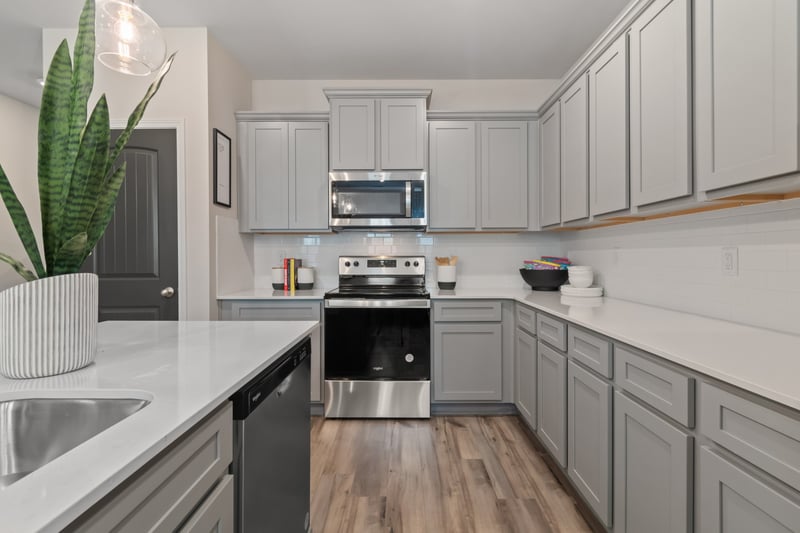 2586 Mcclure Blvd, Columbia, TN 38401