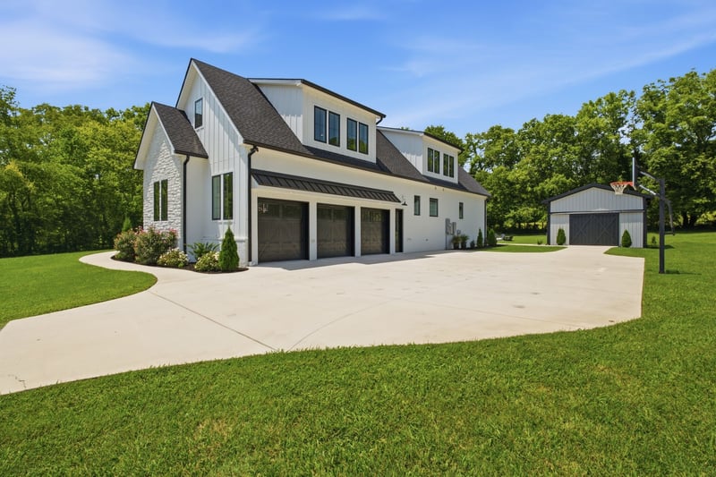 1239 Madison Creek Rd, Goodlettsville, TN 37072