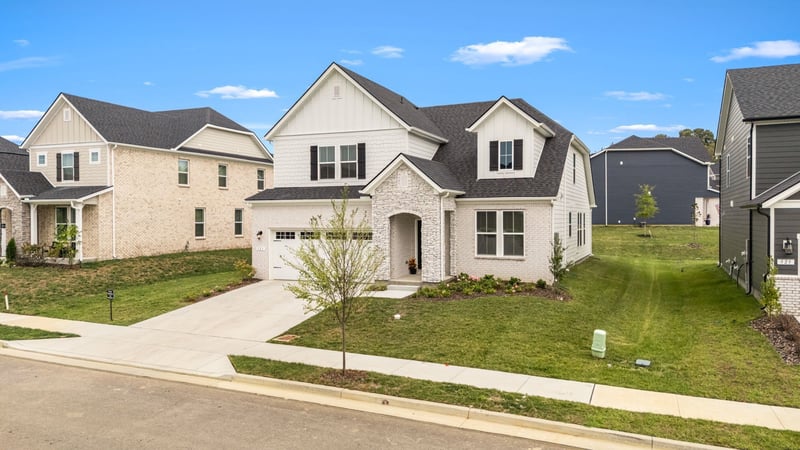 523 Kemp Dr, Hermitage, TN 37076