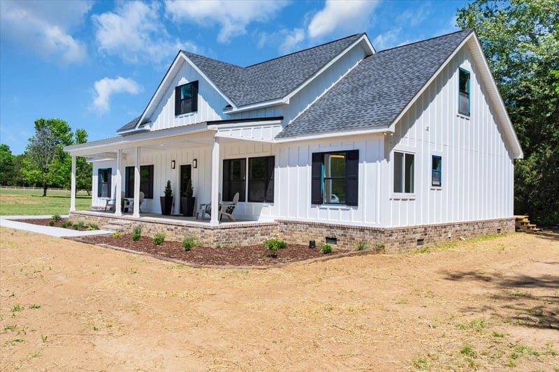 1736 Barker Rd, Columbia, TN 38401