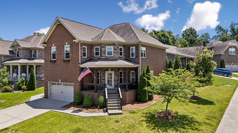 9046 Wheeler Dr, Spring Hill, TN 37174