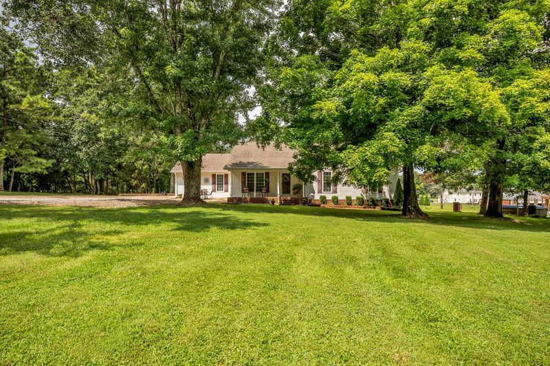 502 Bob Hollow Rd, Burns, TN 37029
