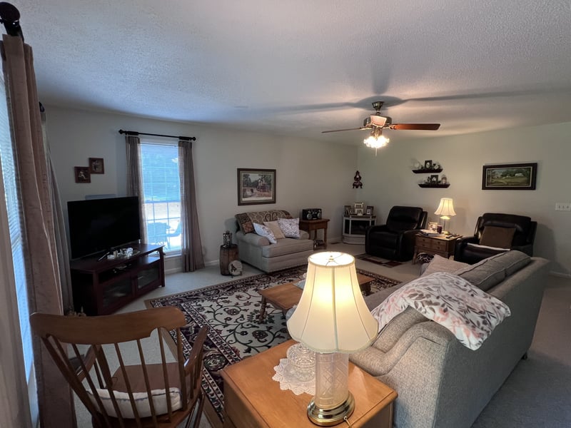 502 Bob Hollow Rd, Burns, TN 37029