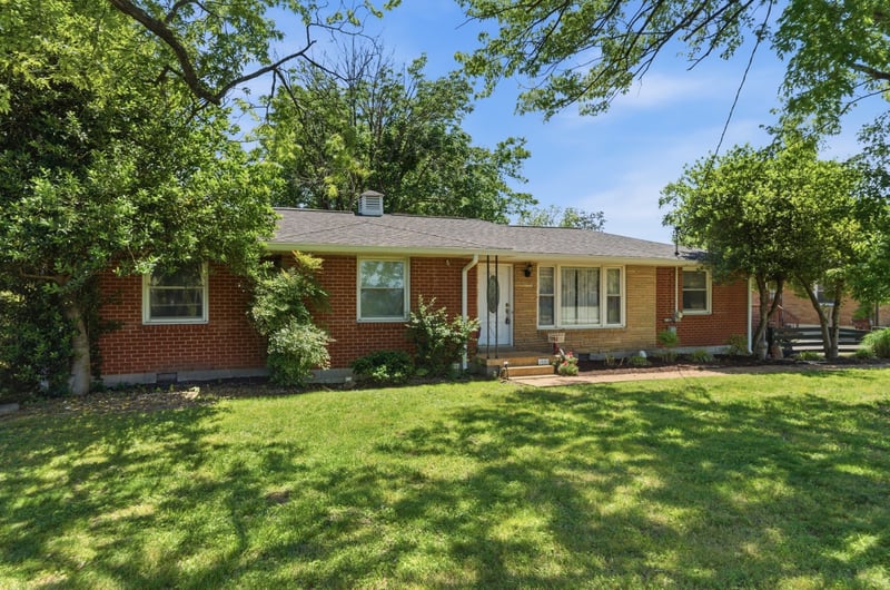 101 Newport Dr, Old Hickory, TN 37138