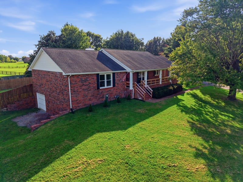104 Jefferson Ct, White House, TN 37188
