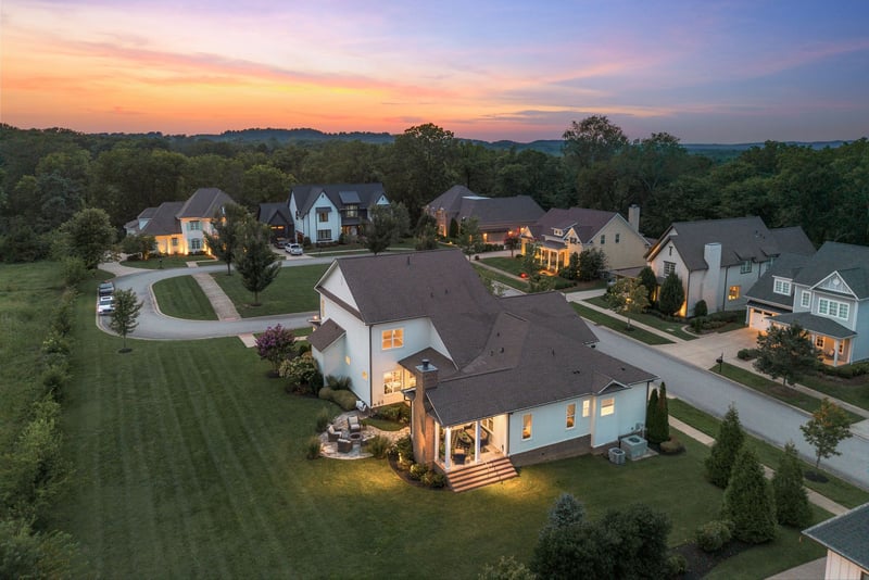 3061 Allenwood Dr, Thompsons Station, TN 37179