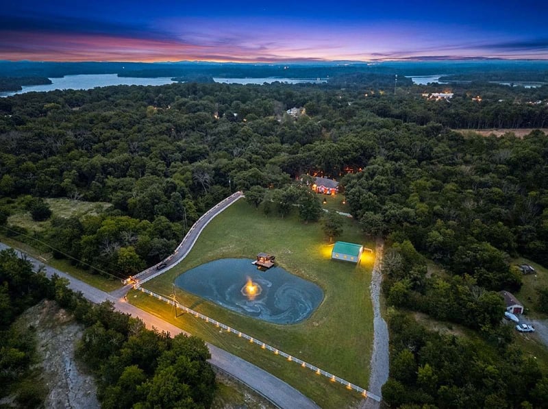 960 Stones River Rd, La Vergne, TN 37086