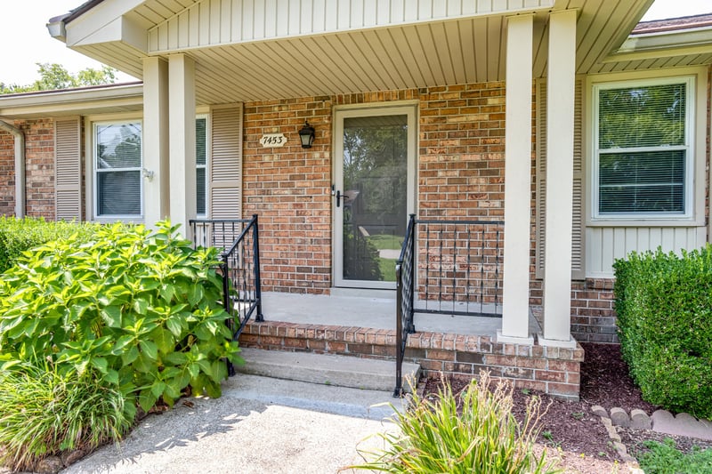7453 Harrow Dr, Nashville, TN 37221