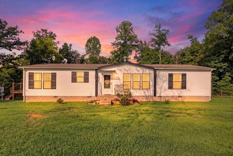 1016 Trouble Rd, Ashland City, TN 37015