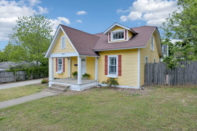 217 College Ave, Carthage, TN 37030