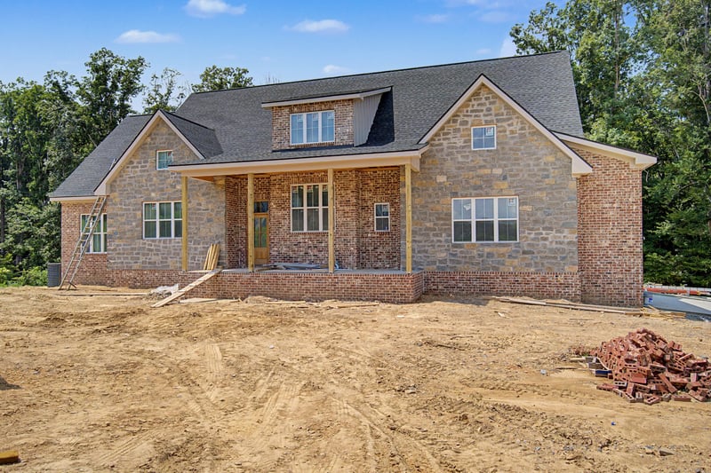 7037 Hall Rd, Greenbrier, TN 37073