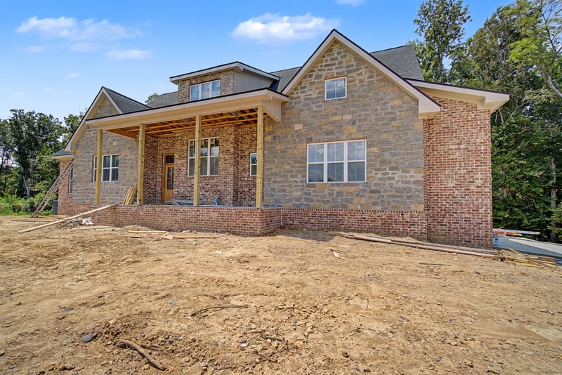 7037 Hall Rd, Greenbrier, TN 37073