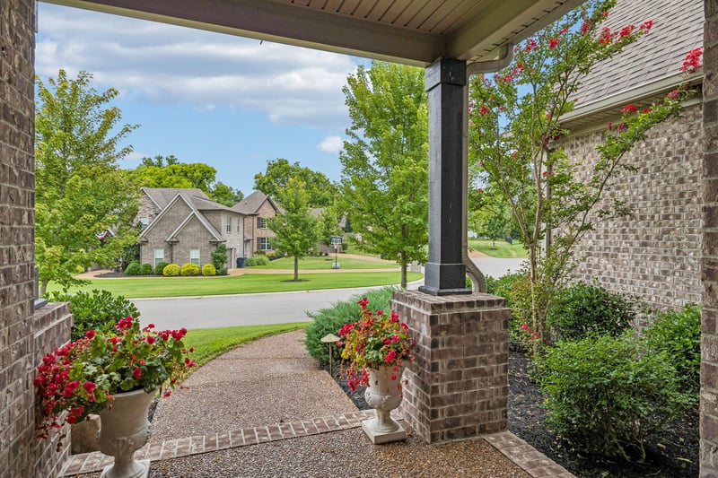 138 Circle Dr, Hendersonville, TN 37075