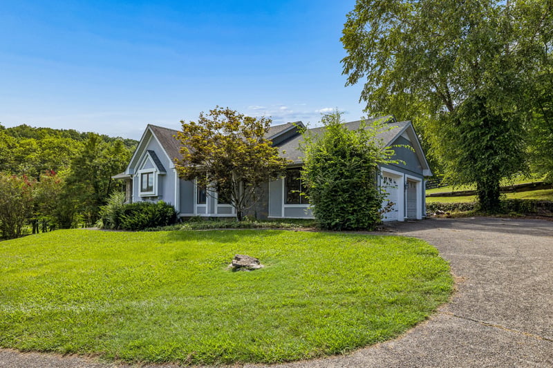 1035 Wallace Rd, Gallatin, TN 37066