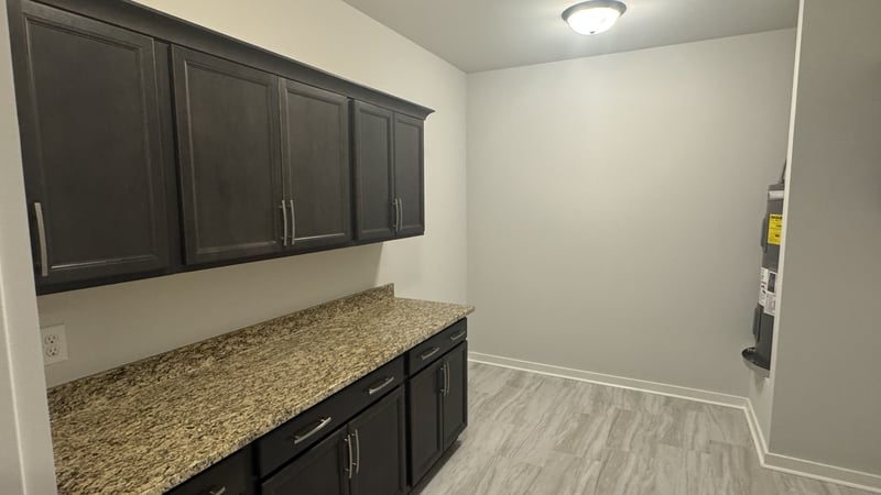 558 W Foxrun, Springfield, TN 37172