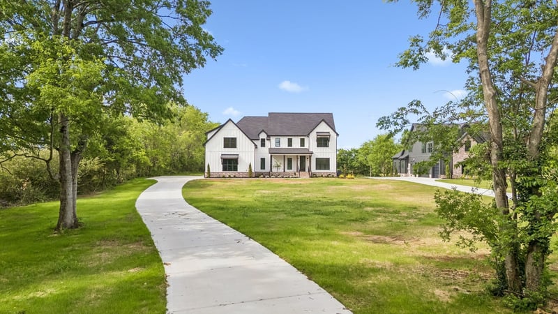 2428 River Rd, Murfreesboro, TN 37129