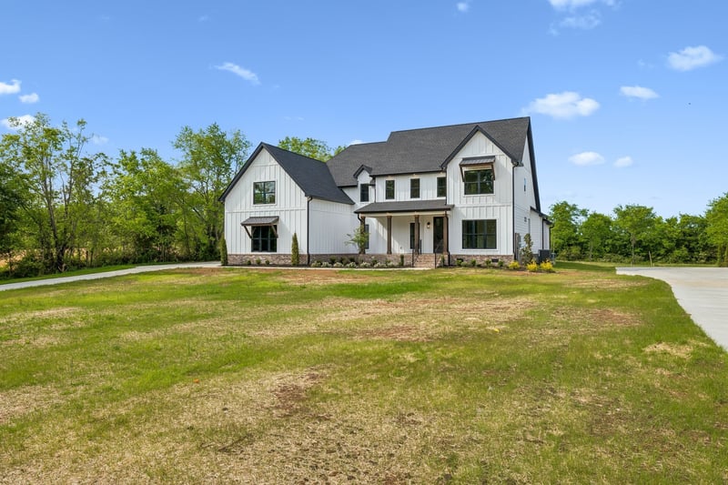 2428 River Rd, Murfreesboro, TN 37129
