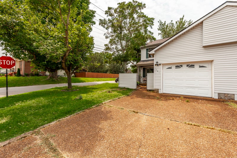 101 Maple Way N, Hendersonville, TN 37075