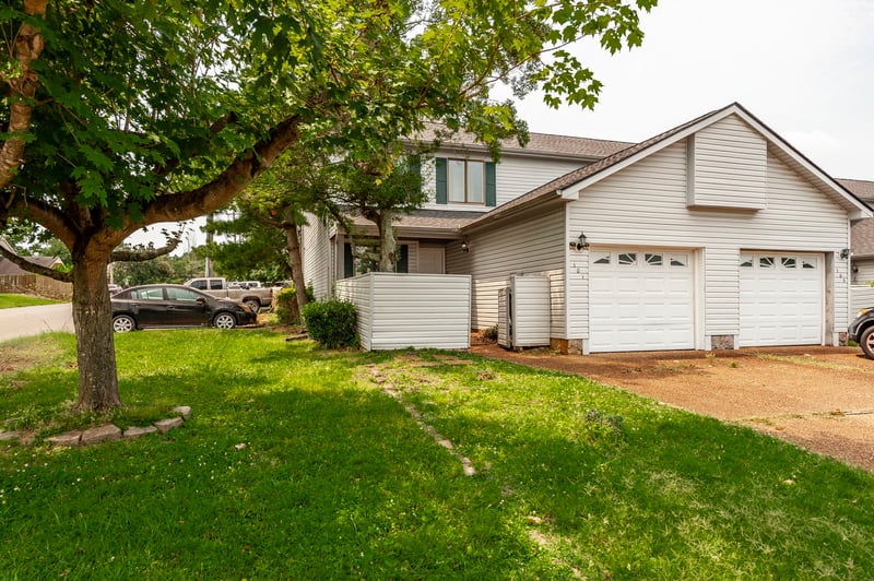 101 Maple Way N, Hendersonville, TN 37075