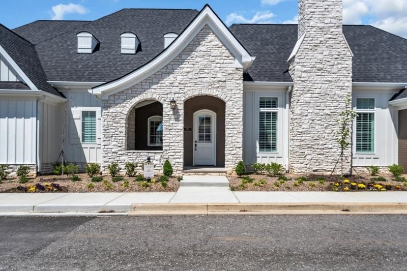 317 Flag Ct, Gallatin, TN 37066