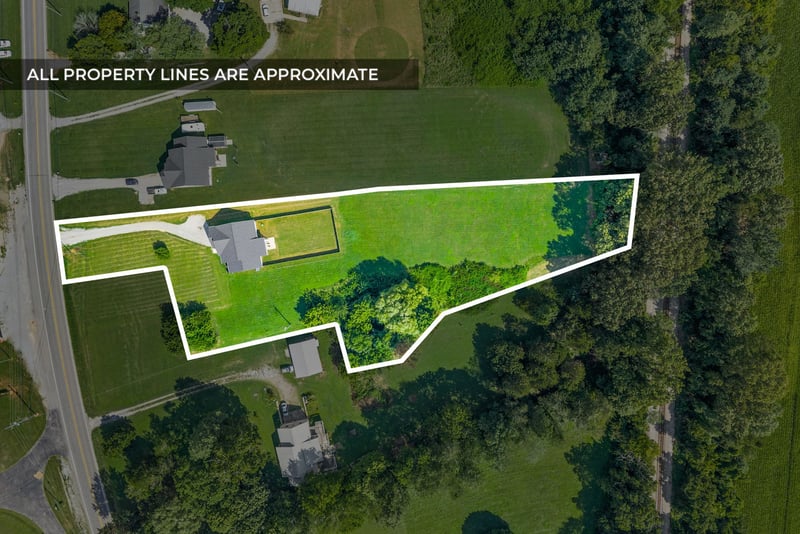 7590 Highway 41 N, Adams, TN 37010