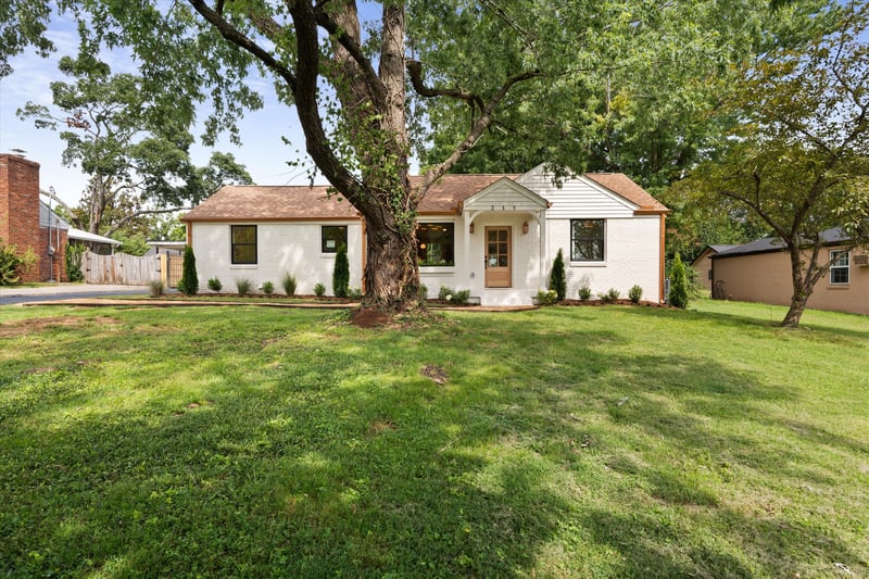 215 Cottage Ln, Nashville, TN 37214