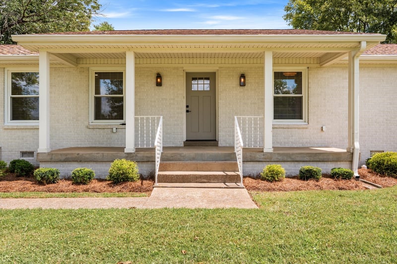 203 Oak Hill Dr, Lebanon, TN 37087