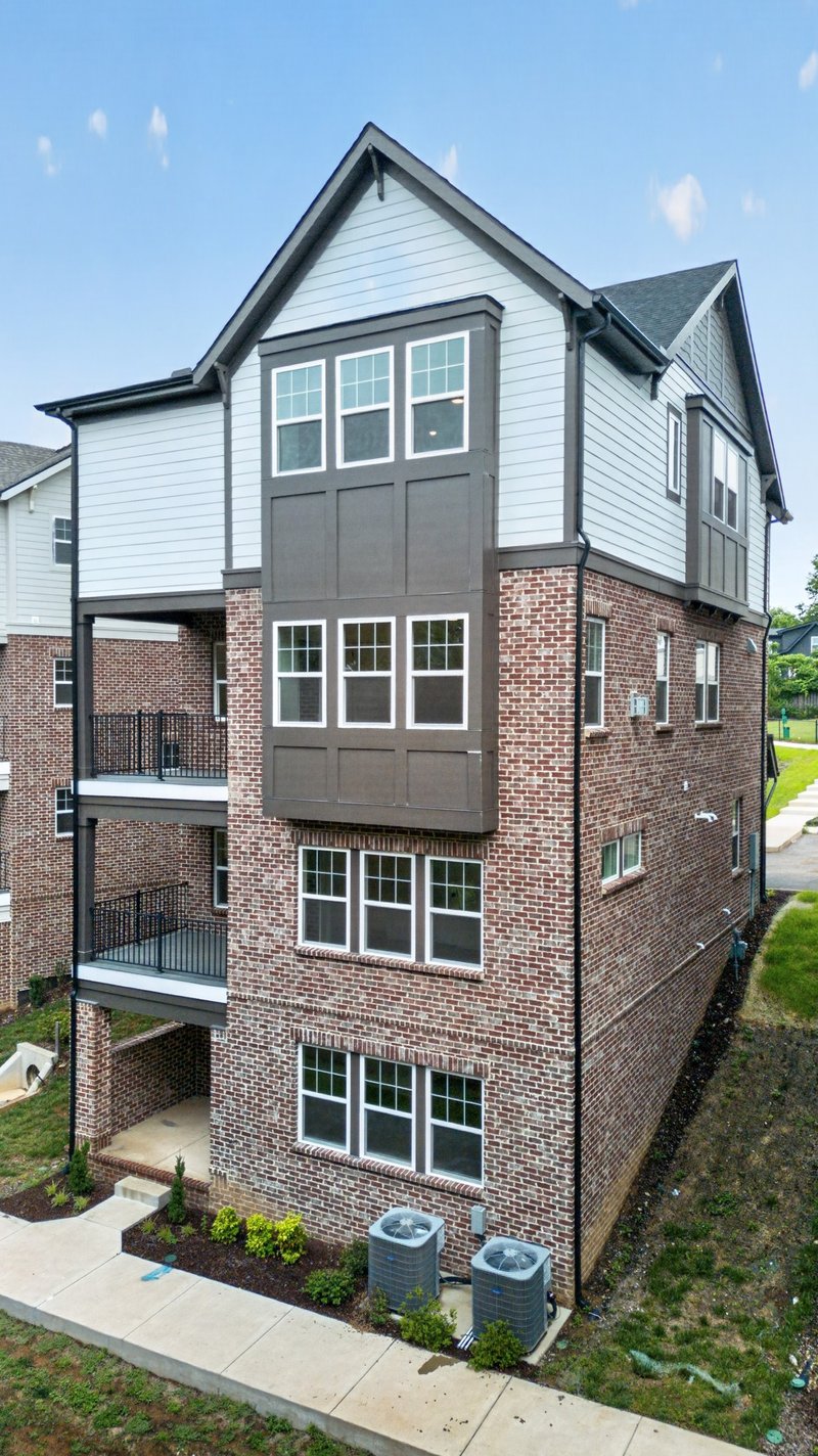 120 Honeywine St, Nashville, TN 37206