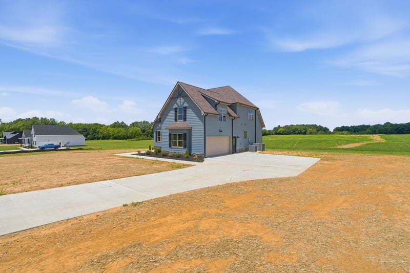 5560 Borthick Rd, Springfield, TN 37172