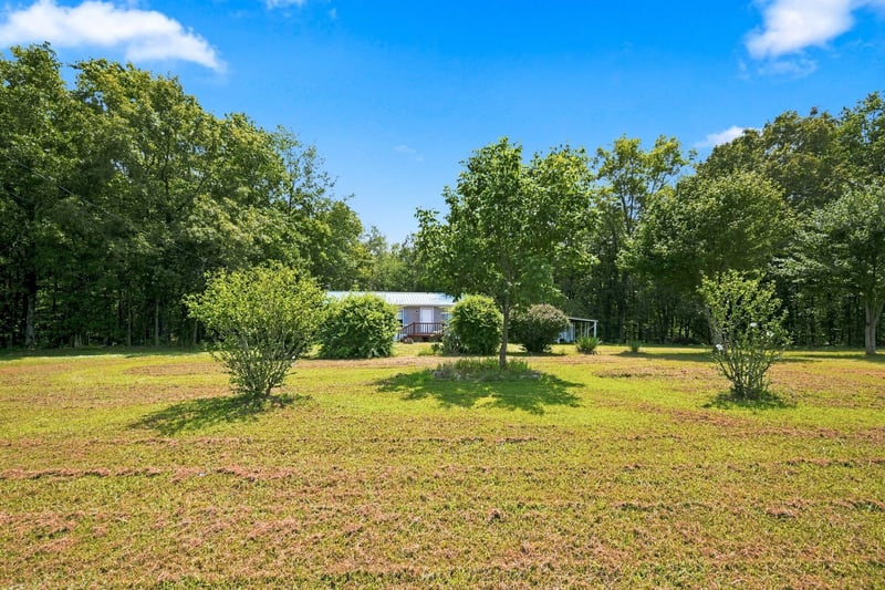 2425 Woods Valley Rd, Cumberland Furnace, TN 37051