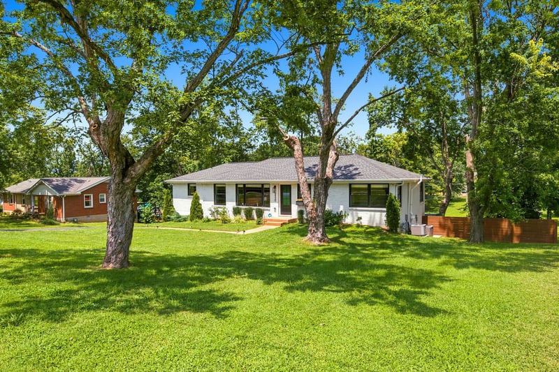 2320 Ridgeland Dr, Nashville, TN 37214