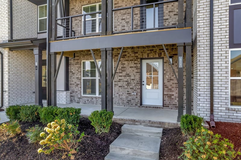614 Granbury Pvt Dr, Hendersonville, TN 37075