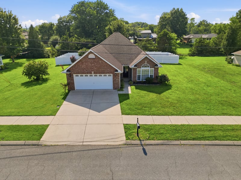 304 Providence Dr, Lebanon, TN 37087