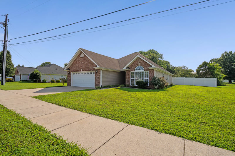 304 Providence Dr, Lebanon, TN 37087