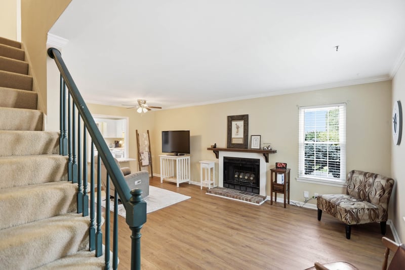 286 Donna Dr #B, Hendersonville, TN 37075