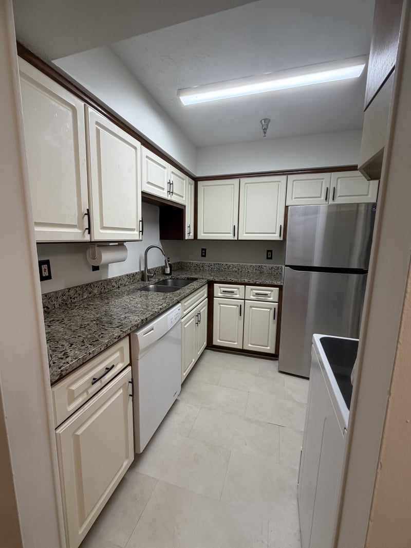 1808 State St #207, Nashville, TN 37203