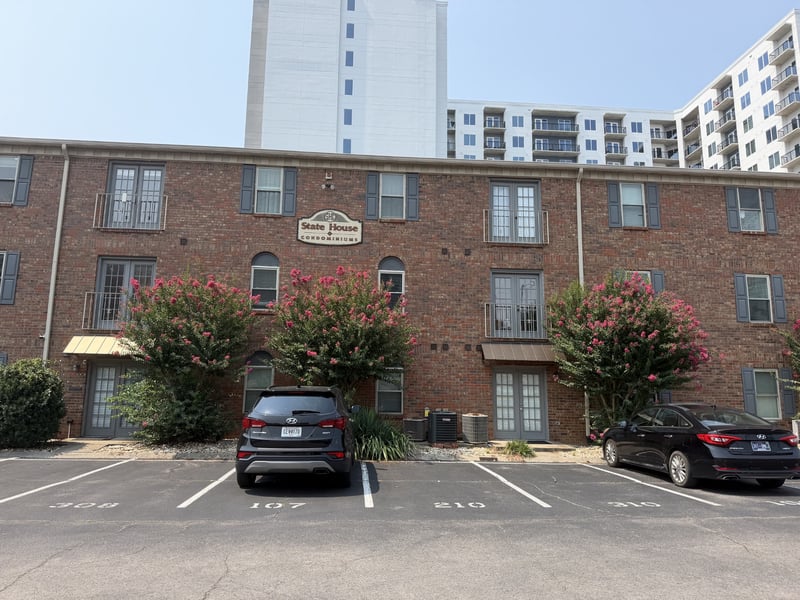 1808 State St #207, Nashville, TN 37203