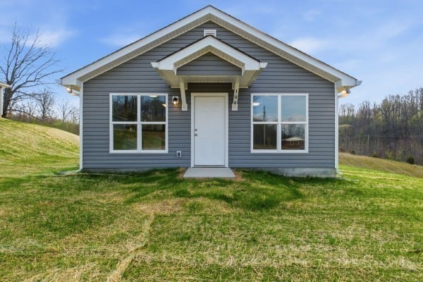 120 Hill Place Ct, Dickson, TN 37055