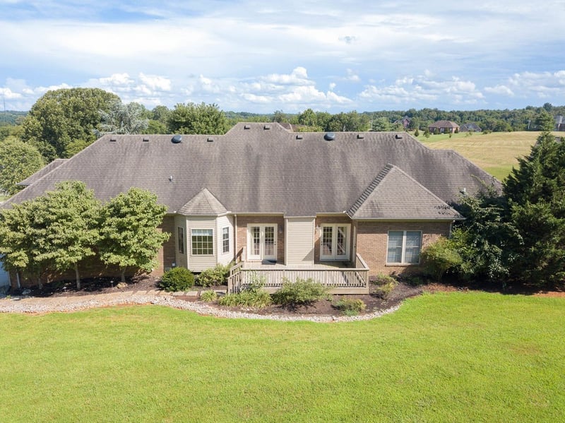 2015 Bryans Park Ct, Springfield, TN 37172