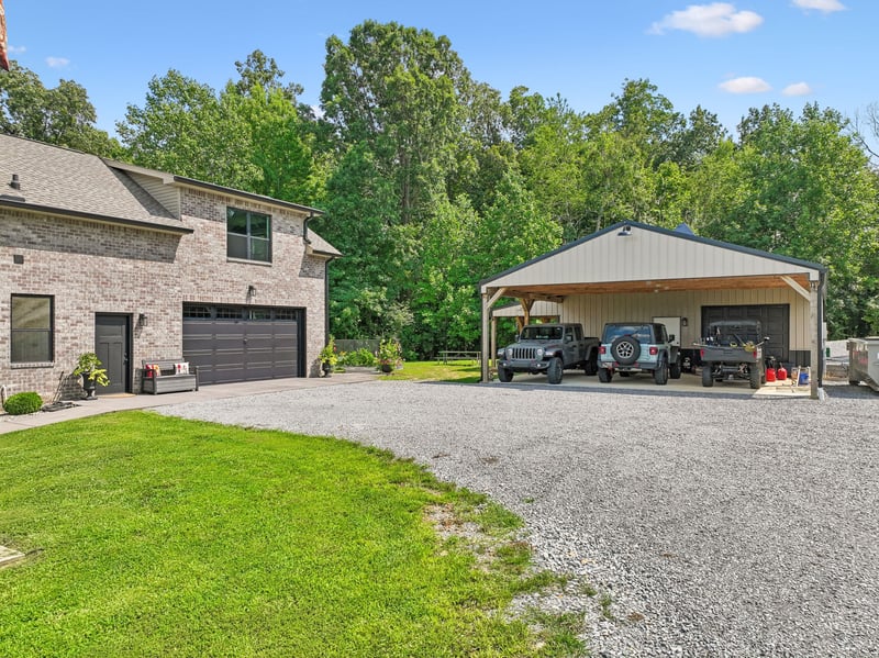 138 Belcher Hollow Rd, Cottontown, TN 37048