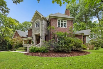 943 Oak Valley Ln, Nashville, TN 37220
