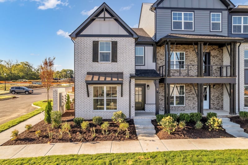 602 Granbury Pvt Dr, Hendersonville, TN 37075