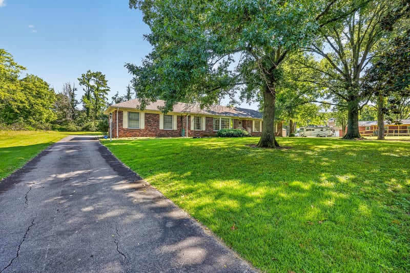 237 Shute Ln, Old Hickory, TN 37138
