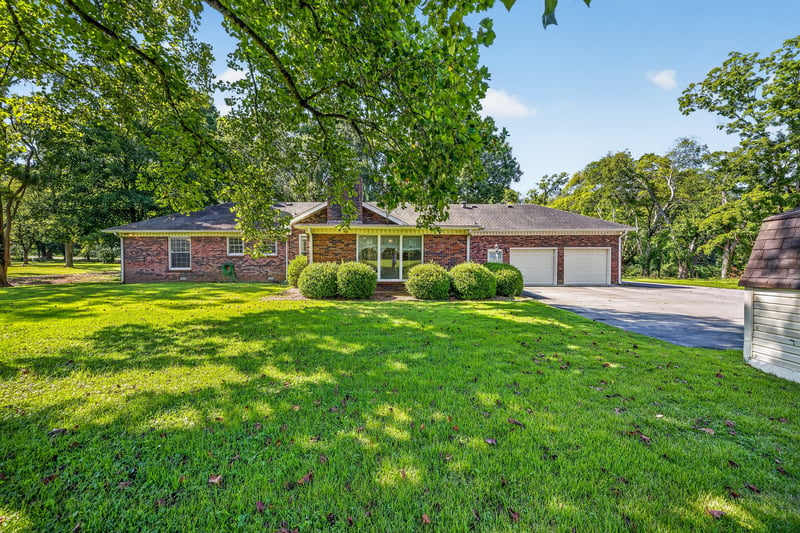 237 Shute Ln, Old Hickory, TN 37138