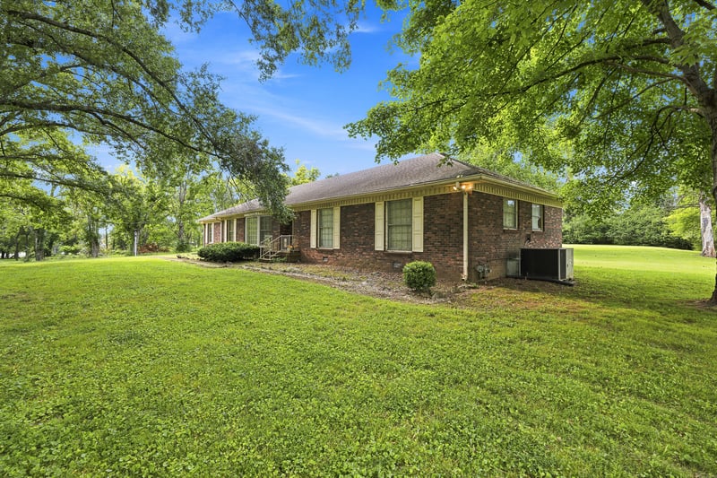 237 Shute Ln, Old Hickory, TN 37138