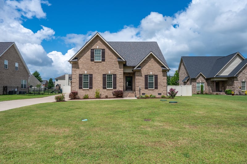 1222 Matheus Dr, Murfreesboro, TN 37128