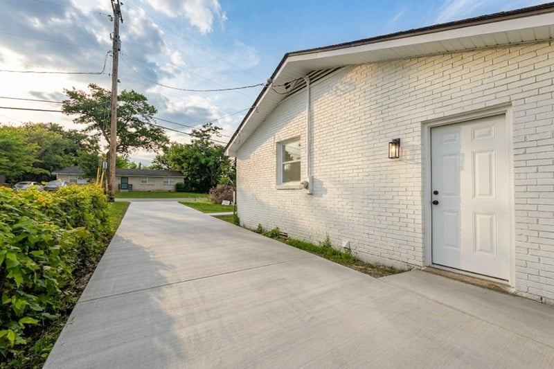 160 Haynes Park Dr, Nashville, TN 37218