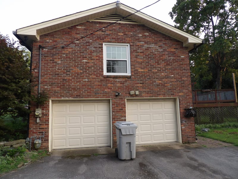 300 Indian Lake Rd, Hendersonville, TN 37075